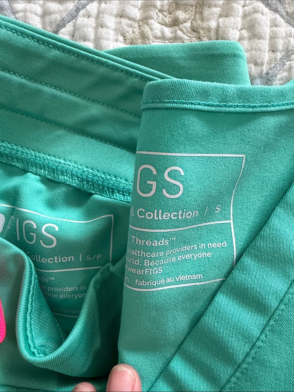 Figs Scrub Set - Picture 2 of 2